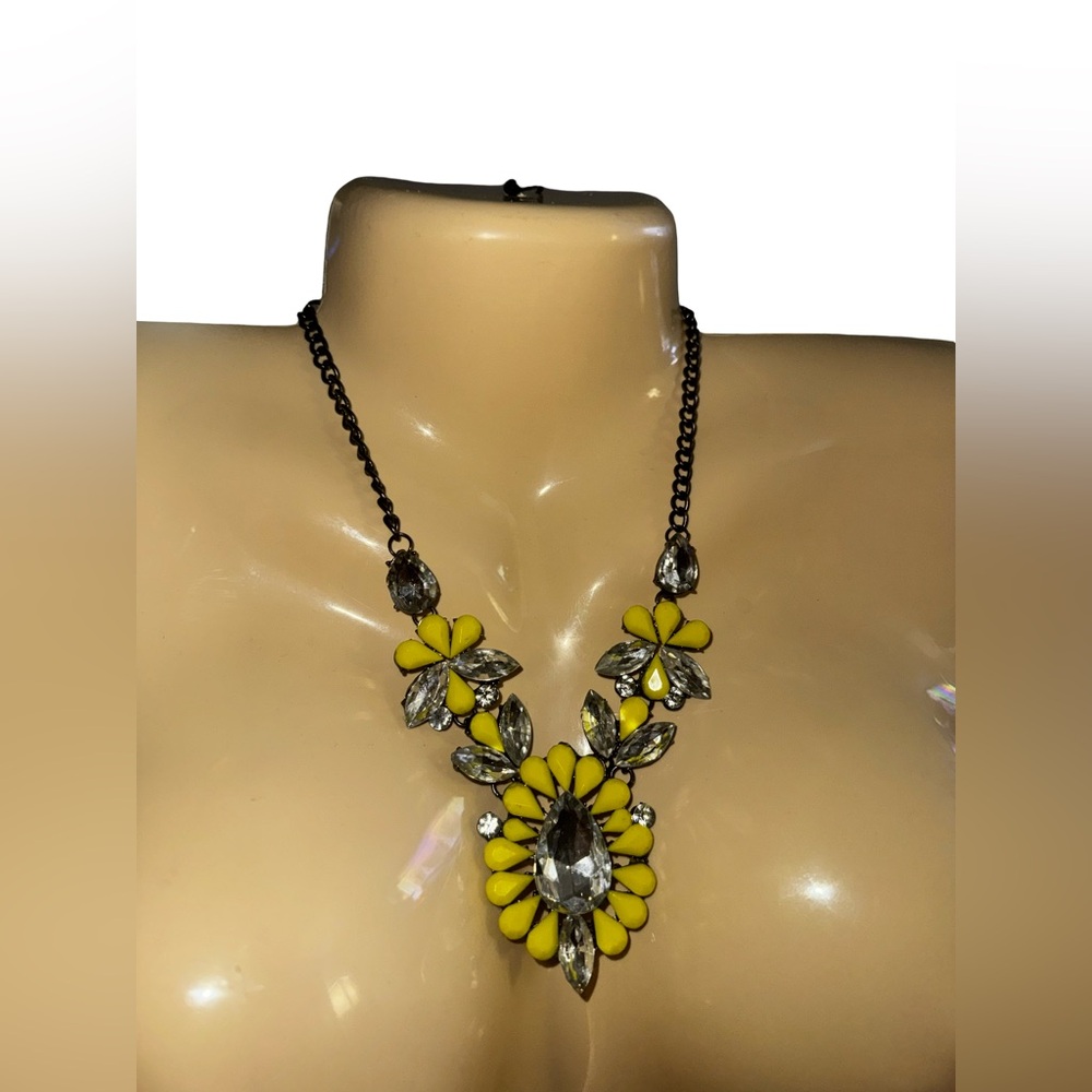 Y2K Yellow and Silver Floral Statement Necklace